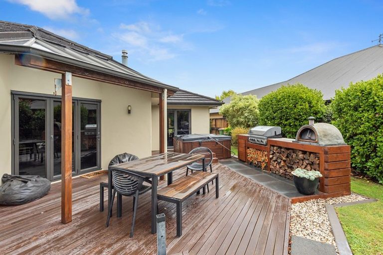 Photo of property in 4 Parkwood Place, Huntington, Hamilton, 3210