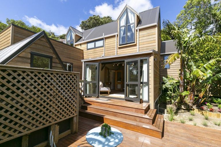 Photo of property in 19 Hereford Street, Wilton, Wellington, 6012