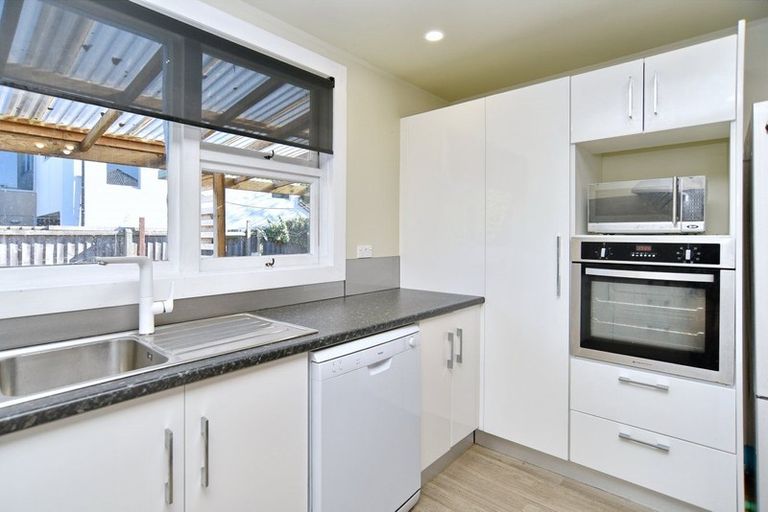 Photo of property in 137 Geraldine Street, Edgeware, Christchurch, 8013