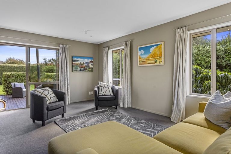 Photo of property in 8 Elm Drive, Rangiora, 7400