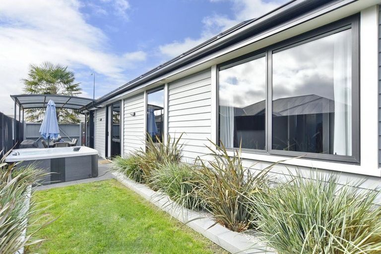 Photo of property in 5 Peak Crescent, Kaiapoi, 7630