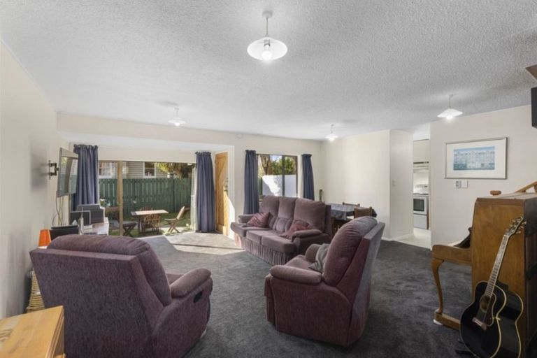 Photo of property in 17-u2 Randwick Crescent, Moera, Lower Hutt, 5010