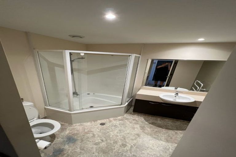 Photo of property in St Peters Apartments, 8c/192 Willis Street, Te Aro, Wellington, 6011