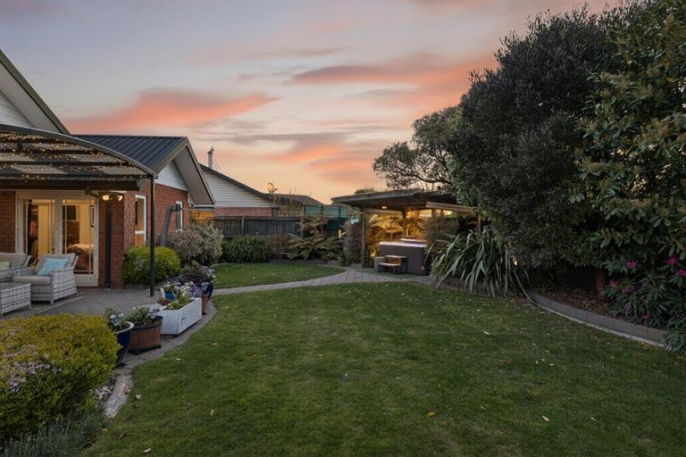 Photo of property in 4 Windward Lane, Bromley, Christchurch, 8062