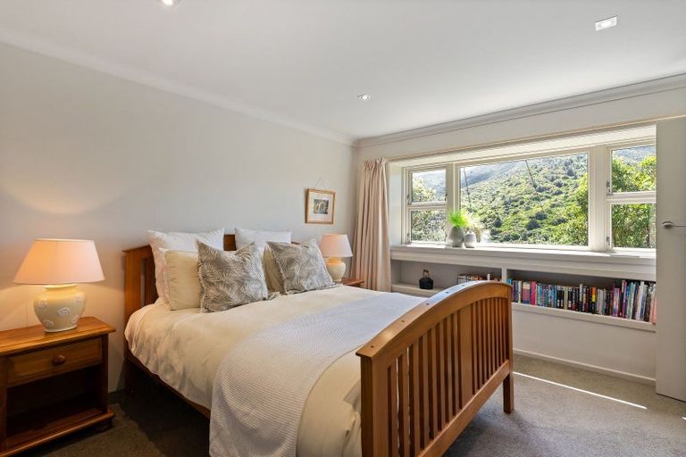 Photo of property in 7 Doris Gordon Crescent, Crofton Downs, Wellington, 6035