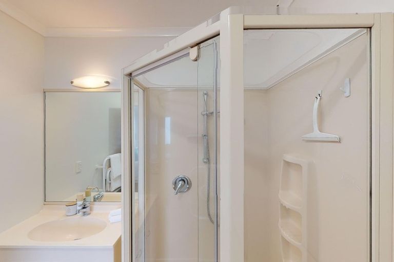 Photo of property in 17 Sirsi Terrace, Broadmeadows, Wellington, 6035
