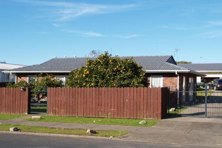 Photo of property in 47 Mcnaughton Avenue, Mangere East, Auckland, 2024