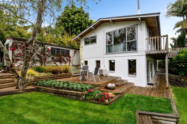 Photo of property in 92 Poaka Avenue, Dinsdale, Hamilton, 3204