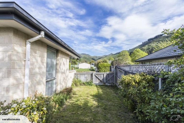 Photo of property in 2/69 Bowenvale Avenue, Cashmere, Christchurch, 8022