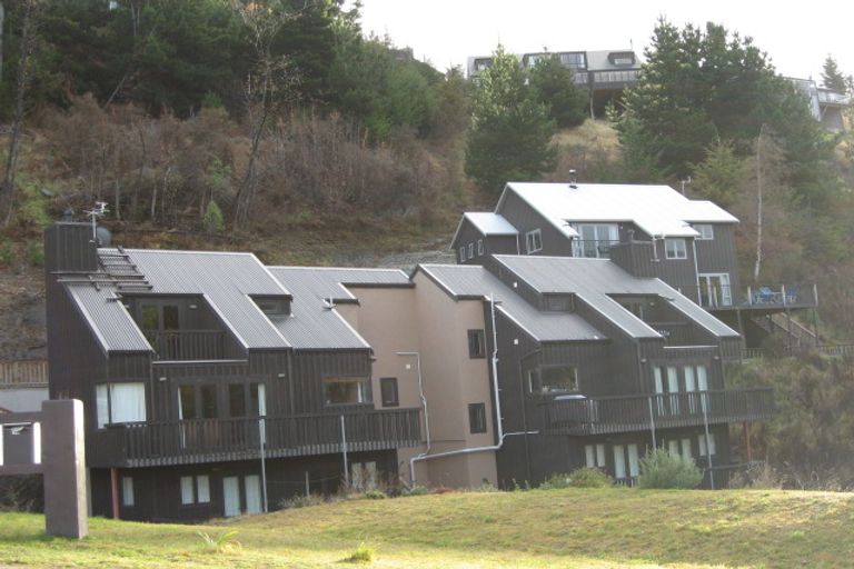 Photo of property in 57 Goldfield Heights, Queenstown, 9300