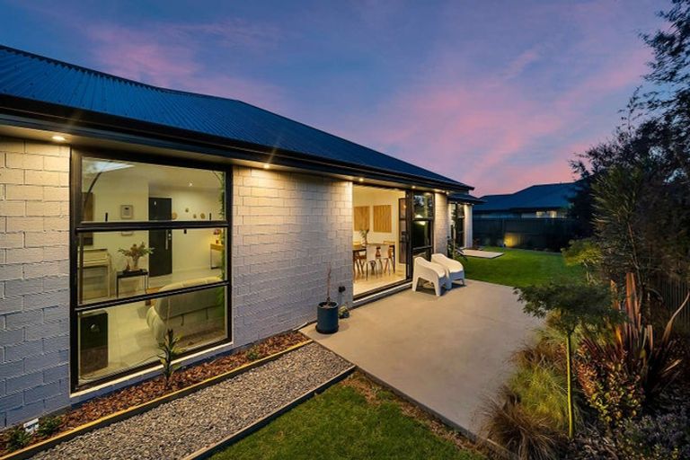 Photo of property in 14 Dalwood Crescent, Rolleston, 7614