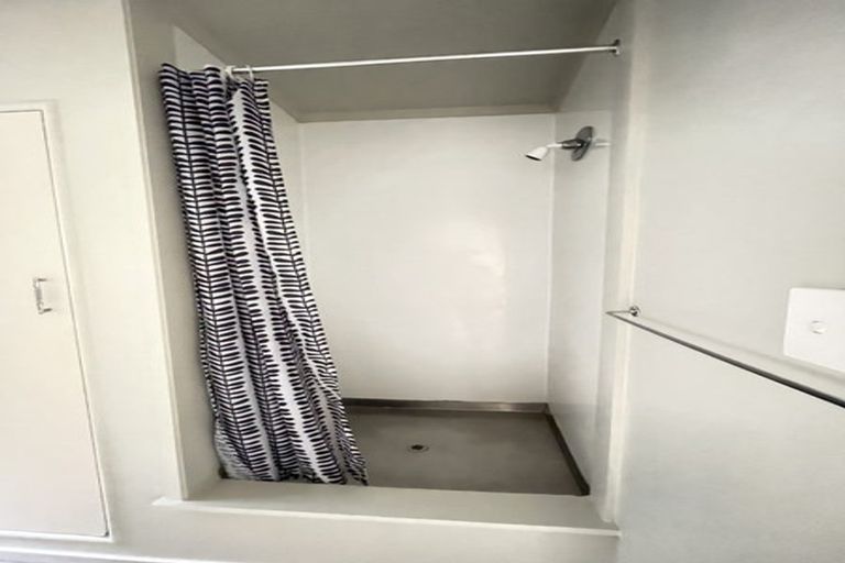 Photo of property in 8 Anzac Parade, Hamilton Central, Hamilton, 3204