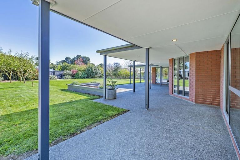 Photo of property in 4 Perrin Place, Darfield, 7510