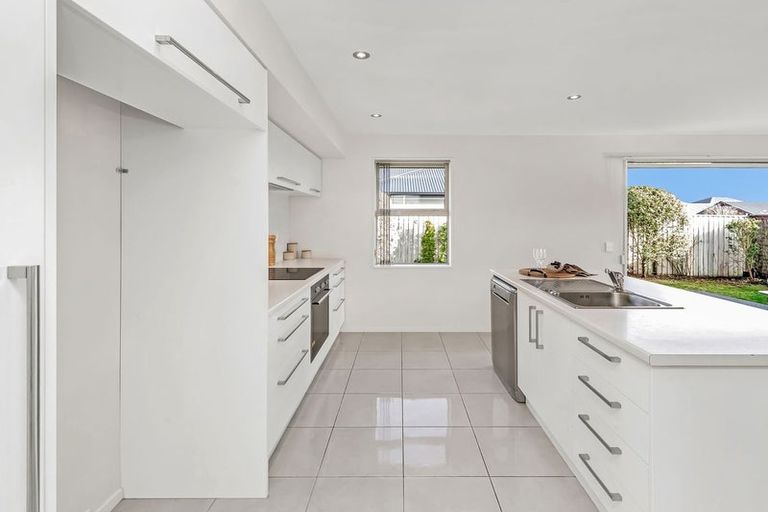 Photo of property in 5 Beachvale Drive, Kaiapoi, 7630