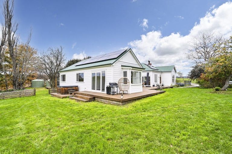 Photo of property in 748 Taihape Road, Pukehamoamoa, Hastings, 4179