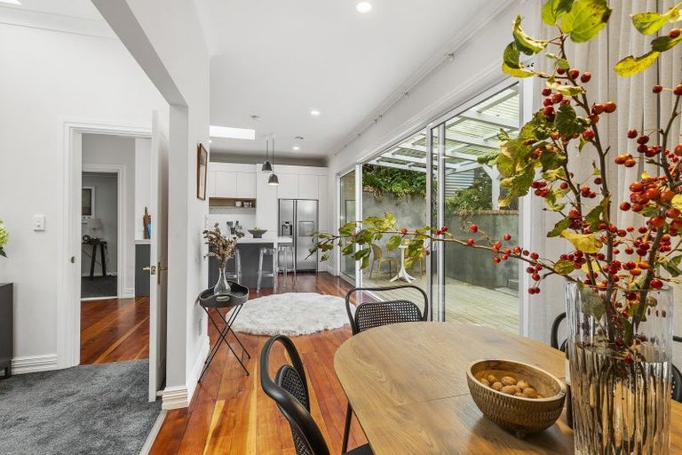 Photo of property in 55 Mckinley Crescent, Brooklyn, Wellington, 6021