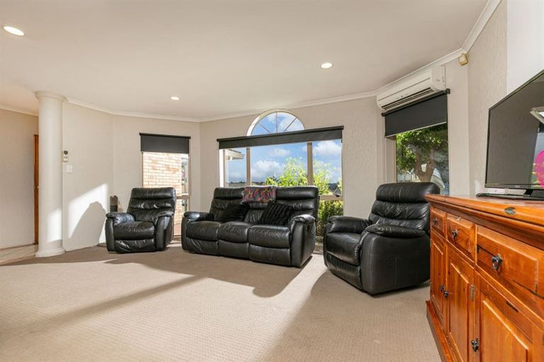 Photo of property in 33 Gala Place, Henderson, Auckland, 0612