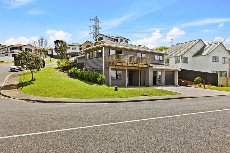Photo of property in 50 Garton Drive, Massey, Auckland, 0614