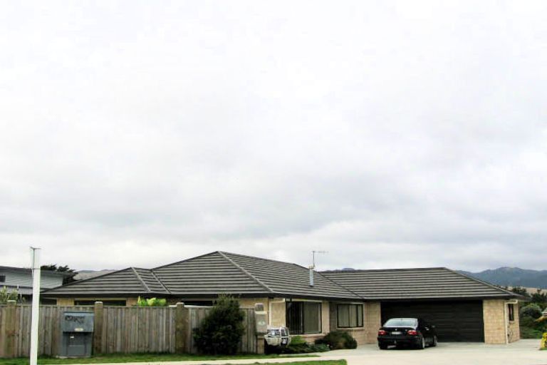 Photo of property in 72 The Drive, Paraparaumu Beach, Paraparaumu, 5032