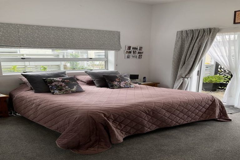 Photo of property in 16 Vanita Drive, Whitianga, 3510