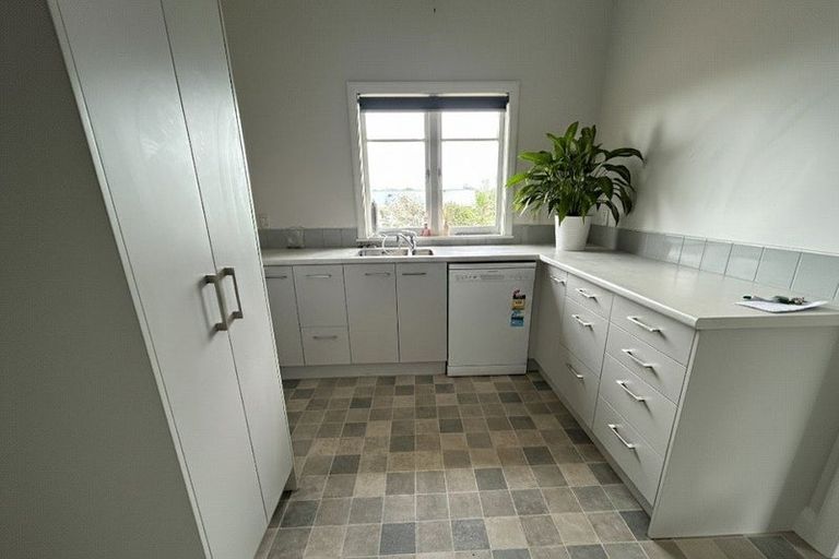 Photo of property in 1/18 Coles Crescent, Papakura, 2110