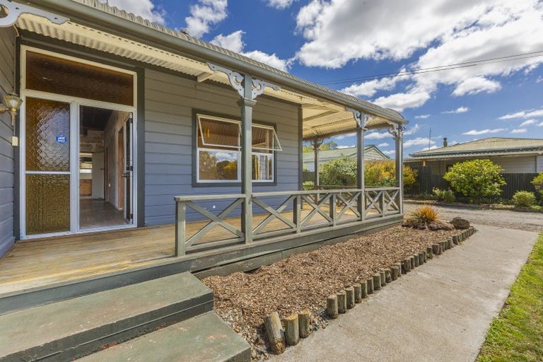Photo of property in 34 Hatuma Road, Waipukurau, 4200