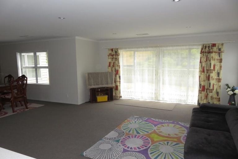 Photo of property in 188 Westchester Drive, Churton Park, Wellington, 6037