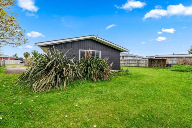 Photo of property in 22 Fenruss Street, Fairy Springs, Rotorua, 3015