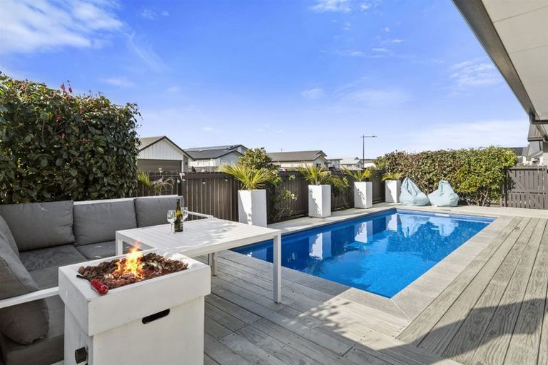 Photo of property in 2 Pimelea Street, Papamoa Beach, Papamoa, 3118