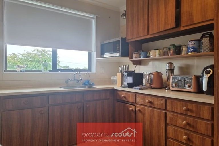 Photo of property in 19 Tukapa Street, Westown, New Plymouth, 4310