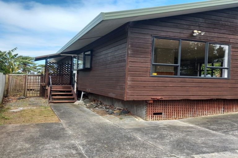Photo of property in 36 Seabrook Avenue, New Lynn, Auckland, 0600