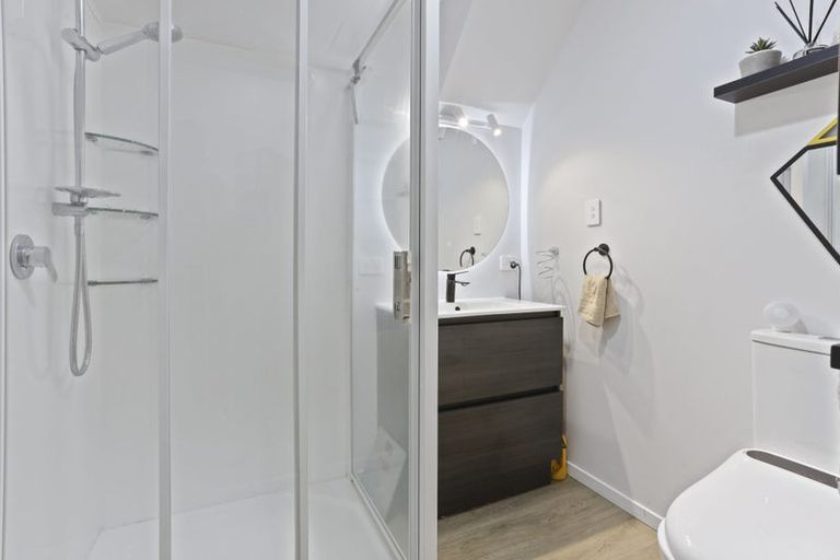Photo of property in 10 Pyatt Place, Redwood, Christchurch, 8051