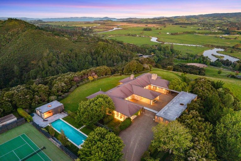 Photo of property in 184 North Road, Clevedon, Papakura, 2582