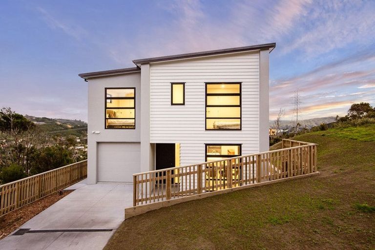 Photo of property in 24 Camber Drive, Whitby, Porirua, 5024