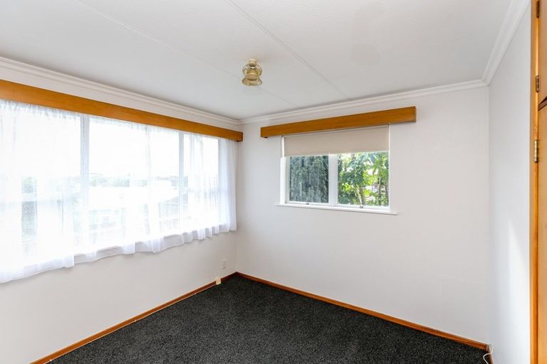 Photo of property in 6 Davies Lane, New Plymouth, 4310