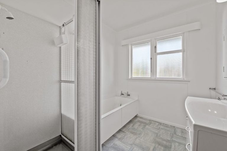 Photo of property in 9a Chilman Street, Strandon, New Plymouth, 4312