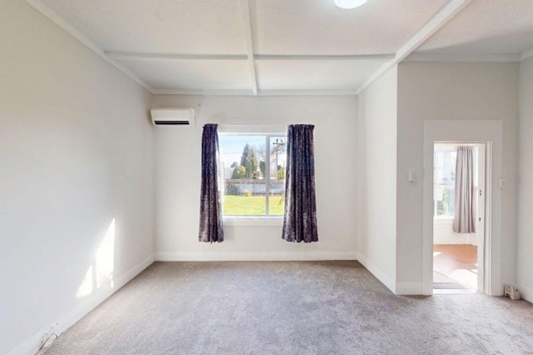 Photo of property in 36-38 Weraroa Road, Levin, 5510