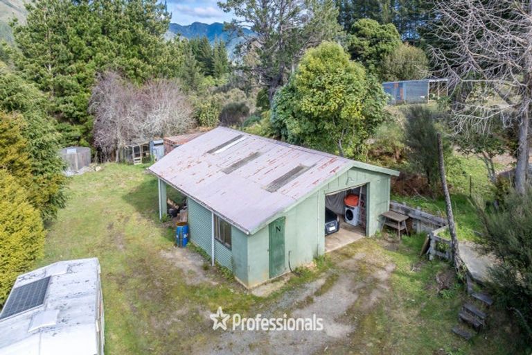 Photo of property in 54a Kaitoke Loop, Kaitoke, Upper Hutt, 5018