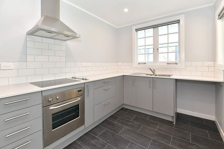 Photo of property in 1 Mary Keane Lane, Parakai, 0830