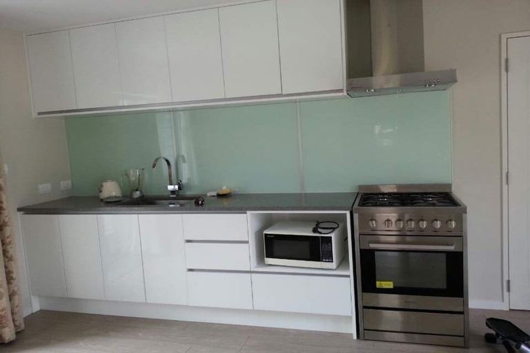 Photo of property in 17a Richard Avenue, Bucklands Beach, Auckland, 2014