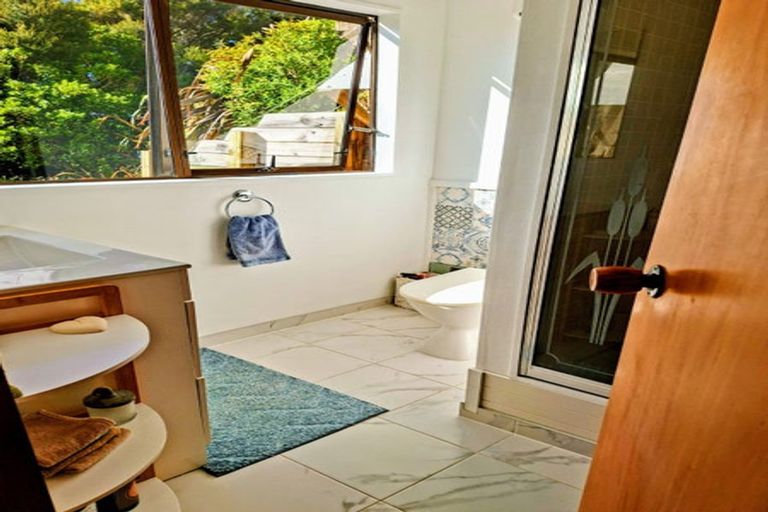 Photo of property in 21 Mercury Way, Whitby, Porirua, 5024