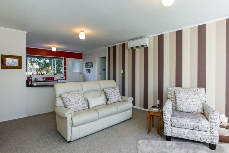 Photo of property in 2/168 Gloucester Street, Taradale, Napier, 4112