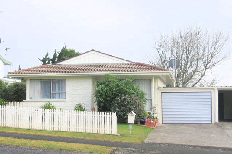 Photo of property in 8b Pohutukawa Drive, Pukete, Hamilton, 3200