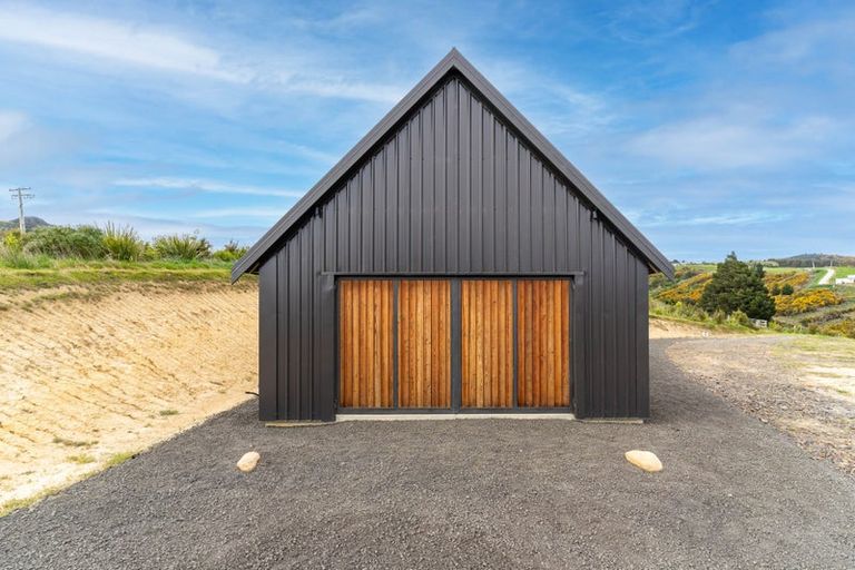 Photo of property in 52 Dons Creek Road, Waitati, 9085