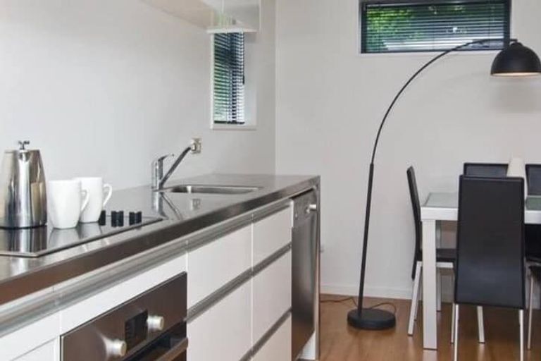 Photo of property in 32 Eversleigh Street, St Albans, Christchurch, 8014