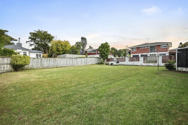 Photo of property in 19 Merchant Avenue, Te Atatu South, Auckland, 0610