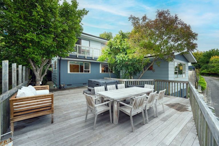 Photo of property in 78 Milton Road, Bluff Hill, Napier, 4110