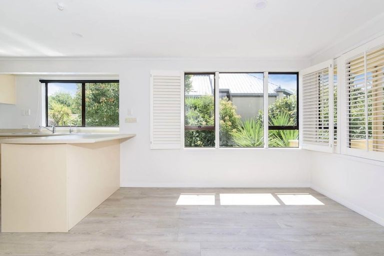 Photo of property in 2/18 Killarney Street, Takapuna, Auckland, 0622