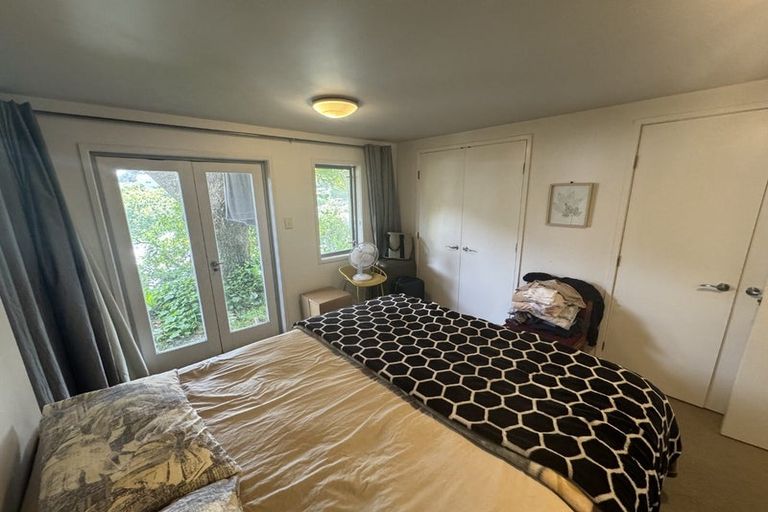 Photo of property in 36a Sutherland Crescent, Melrose, Wellington, 6023