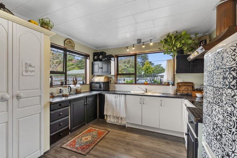 Photo of property in 18 Bell Street, Otaki, 5512